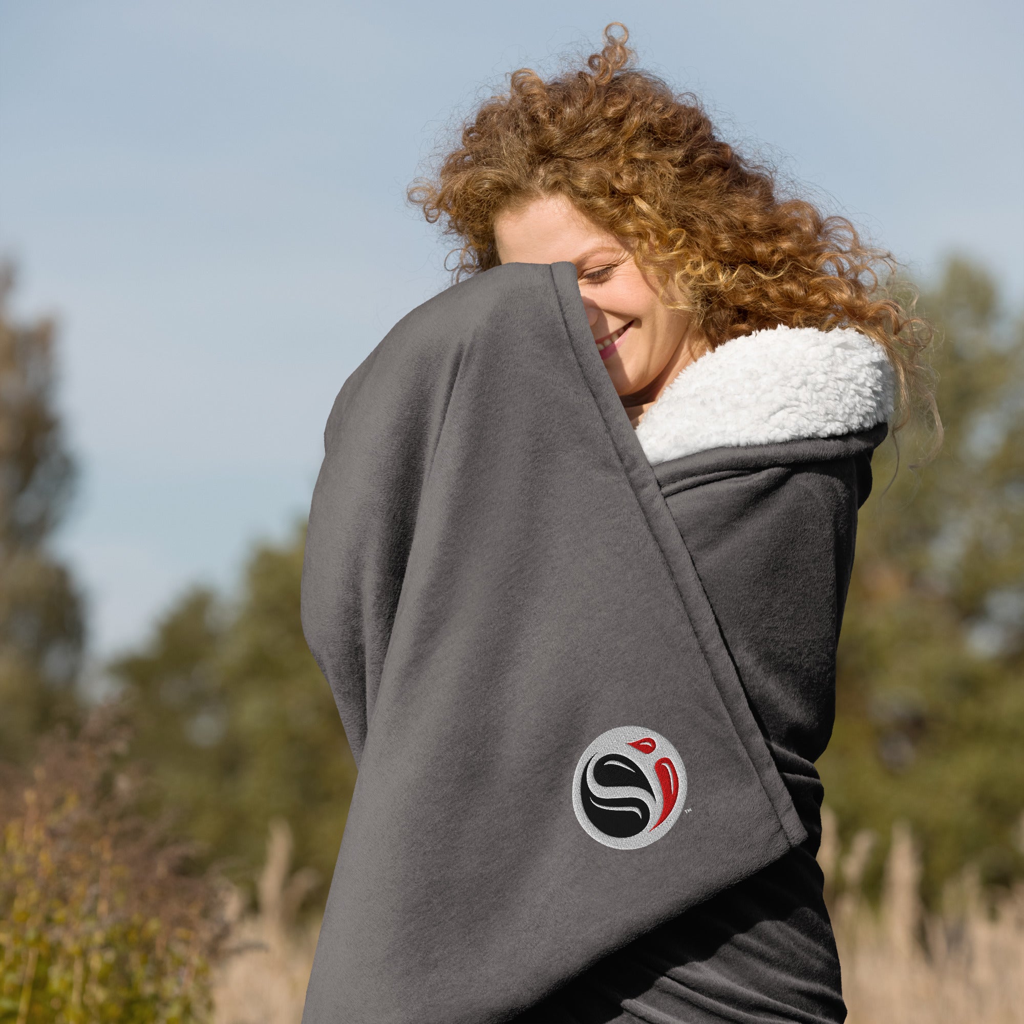 SI Logo Premium Sherpa Blanket - Thumbnail 5